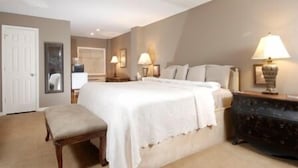 Room, Private Bathroom (Cappuccino King) | Wi-fi percuma, dihias secara berasingan 