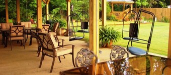Cart Barn Inn