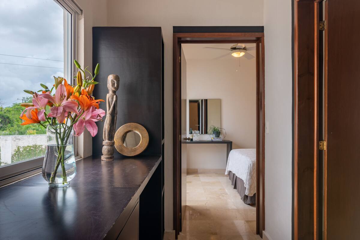 family room | 1 bedroom, free wired internet