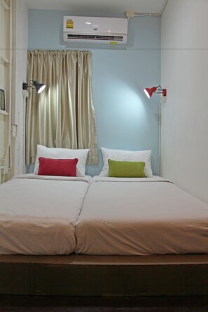 Standard Twin Room | Free WiFi