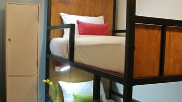 Mixed Dormitory  | Free WiFi