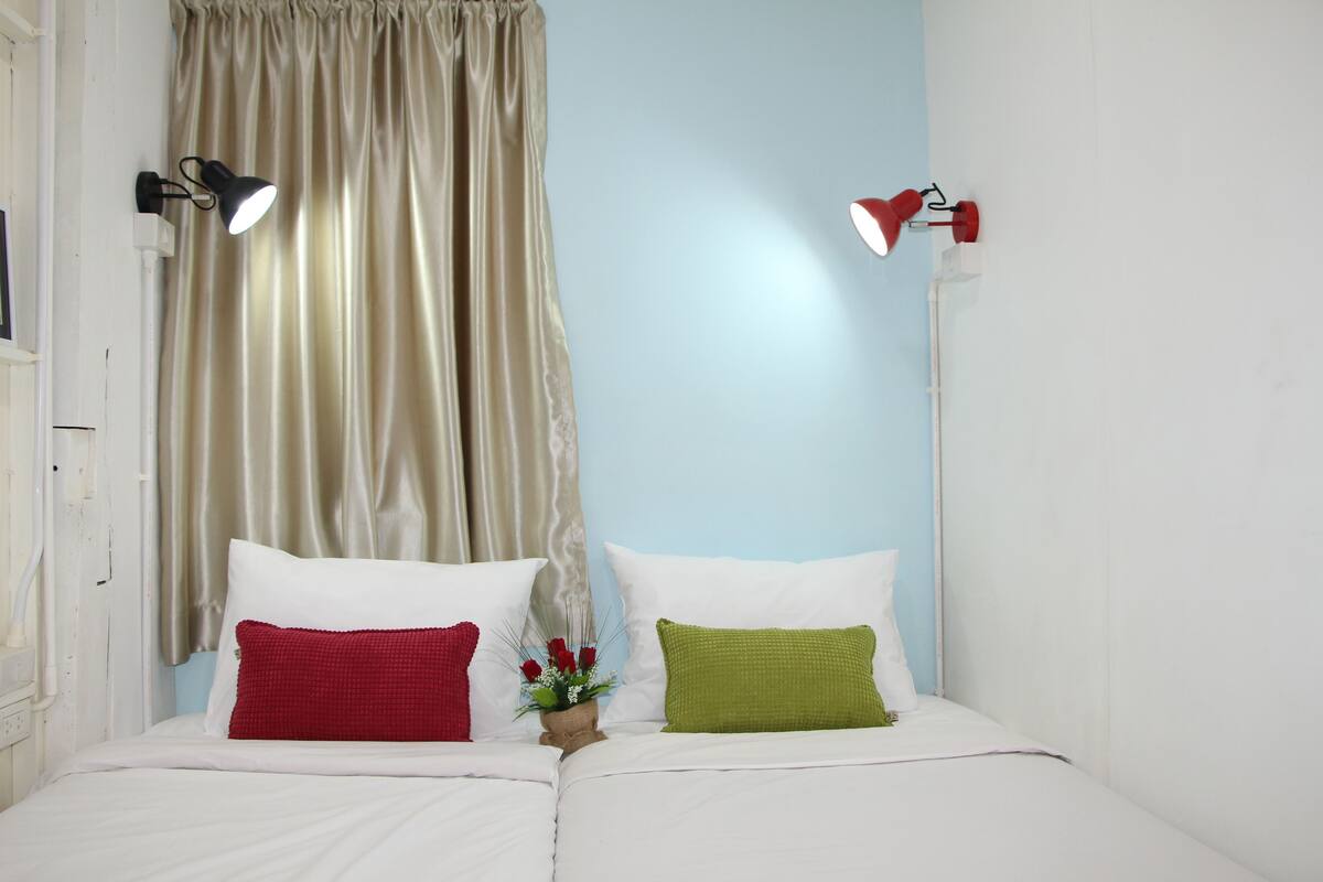 Standard Twin Room | WiFi (free)
