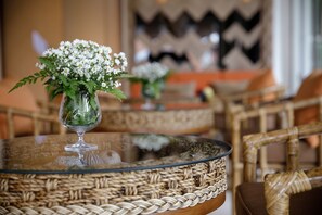 Lobby lounge - 9 Suite Luxury Boutique Hotel (Chiang Mai)