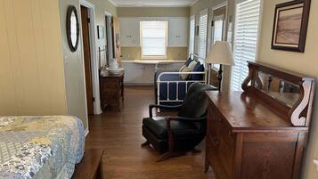4 chambres, bureau, fer et planche à repasser, Wi-Fi gratuit