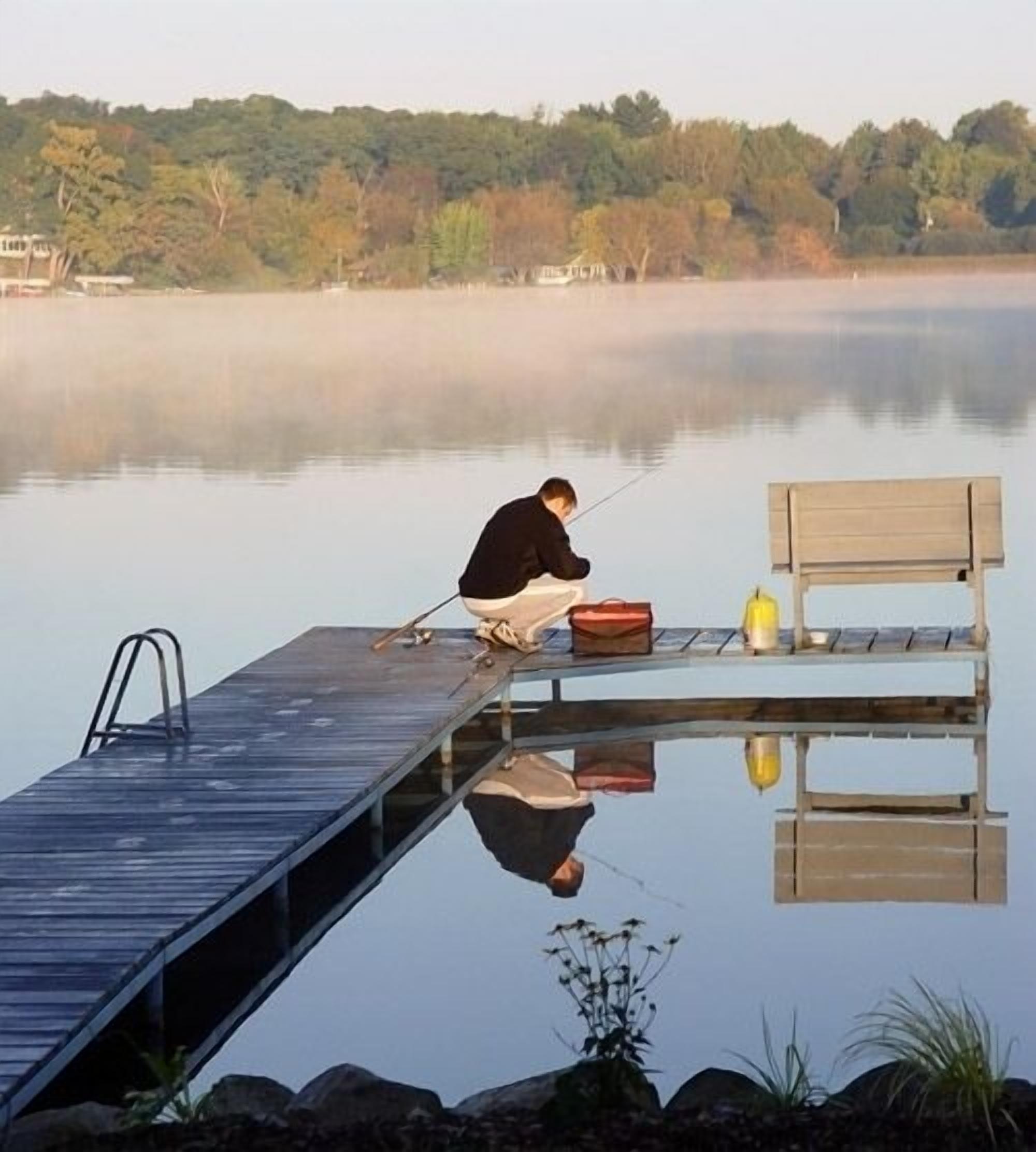 Right on the Water! Private Pier, Excellent Sunsets & Swimming 