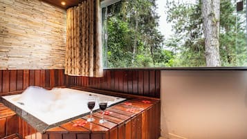 Luxury-Zimmer, 1 Schlafzimmer | Minibar, kostenloses WLAN, Bettwäsche