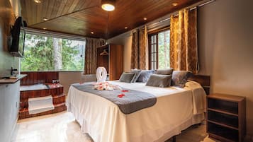 Minibar, wifi gratis y ropa de cama