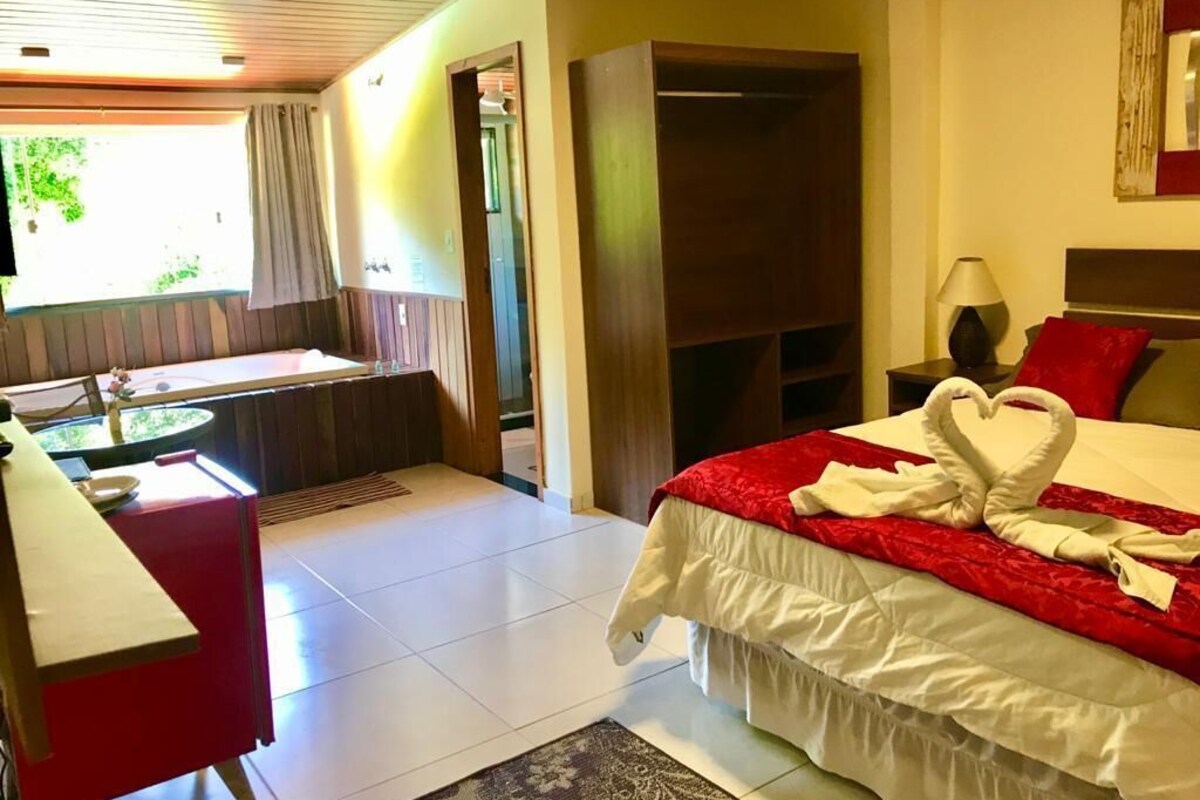 Minibar, wifi gratis, ropa de cama