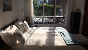 1 chambre, fer et planche à repasser, Wi-Fi gratuit, draps fournis