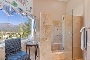Combined shower/tub, hair dryer, towels, soap - Tucson Hilltop Estate: Sleeps 9, Heated Pool  & Spa, Game Room, Cantina, Gas BBQ (Tucson)