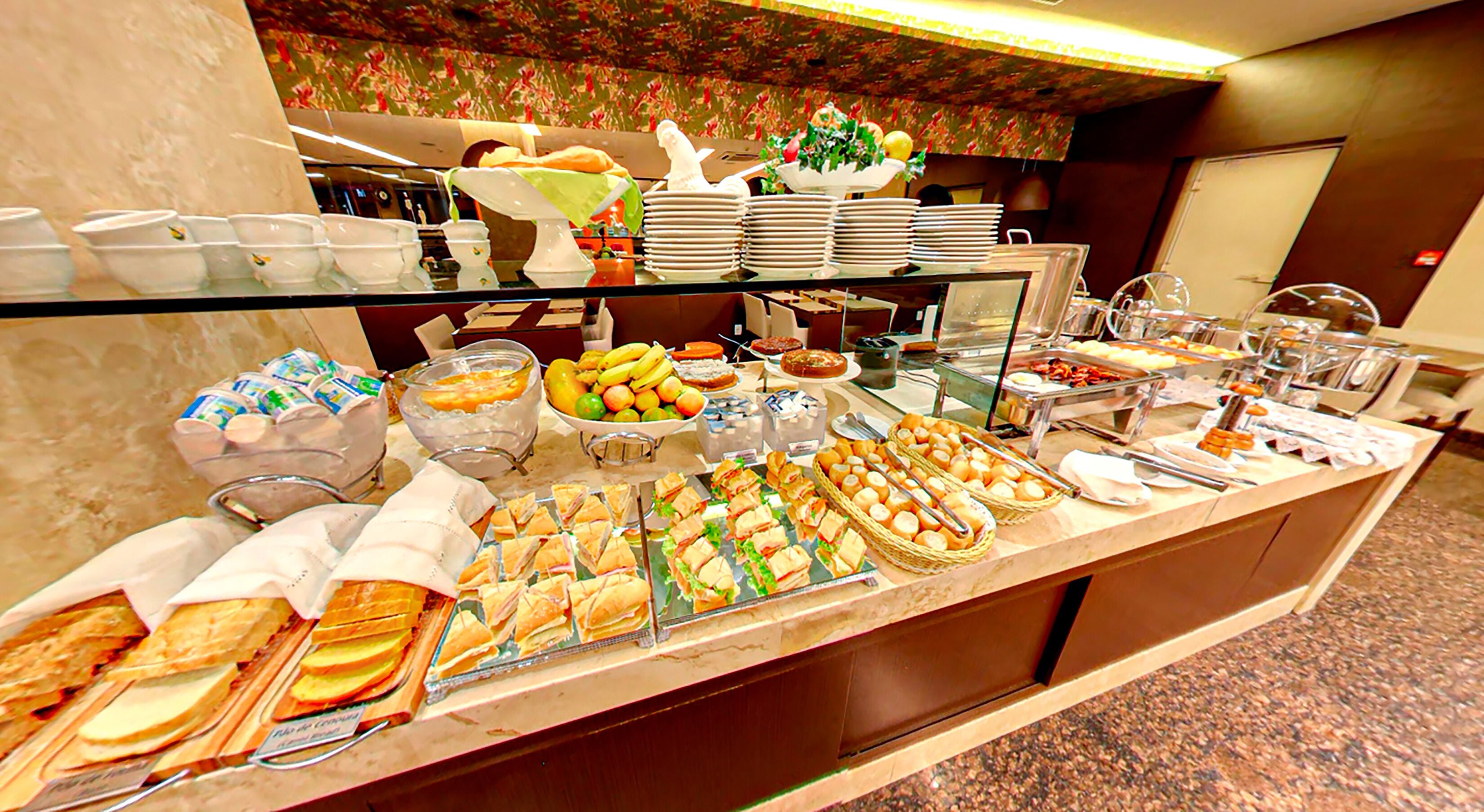 Petit déjeuner buffet compris tous les jours