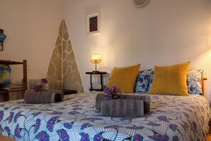 1 chambre, bureau, fer et planche Ă repasser, Wi-Fi gratuit