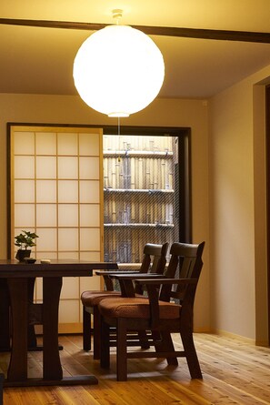 Private Vacation Home | In-room dining - Hakuto (Kyoto)