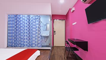Desk, iron/ironing board, free WiFi