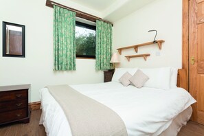 1 soverom, strykejern/-brett, wi-fi (inkludert) og sengetøy