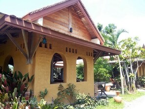 Breakfast, lunch, dinner served; Thai cuisine, garden views  - Baan Homdin Hatyai (Hat Yai)