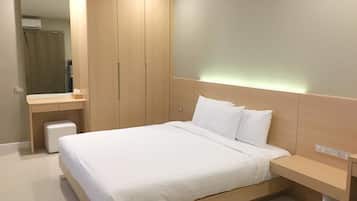 Standard Double Room | Desk, blackout drapes, rollaway beds, free WiFi