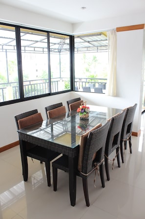 Penthouse, 2 Bedrooms, 2 Bathrooms, City View | In-room dining - B Happy Resort (Kamala)