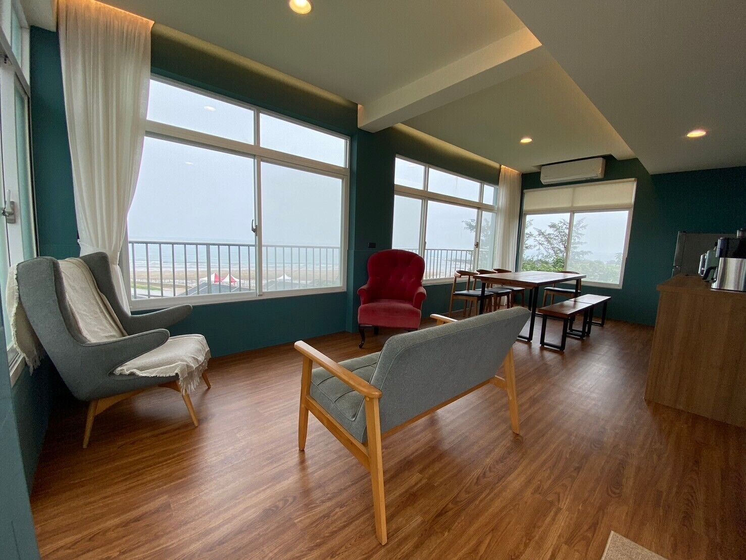 Executive Suite | Living area