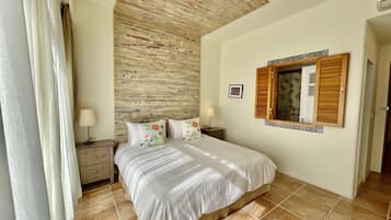 Standard Double Room, Balcony | Blackout drapes, soundproofing, free WiFi, bed sheets