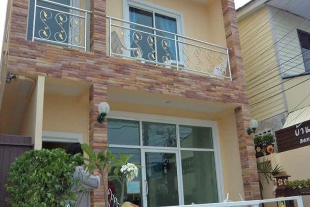 Bann Lom Le Huahin