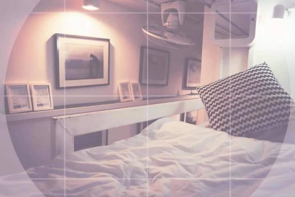 Premium bedding, Select Comfort beds, in-room safe, soundproofing