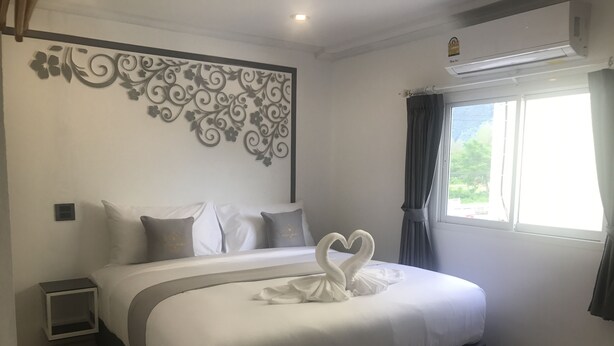 Room - White House (Phang Nga)