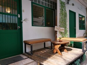 Balcony - Siam Journey Guesthouse - Hostel (Bangkok)