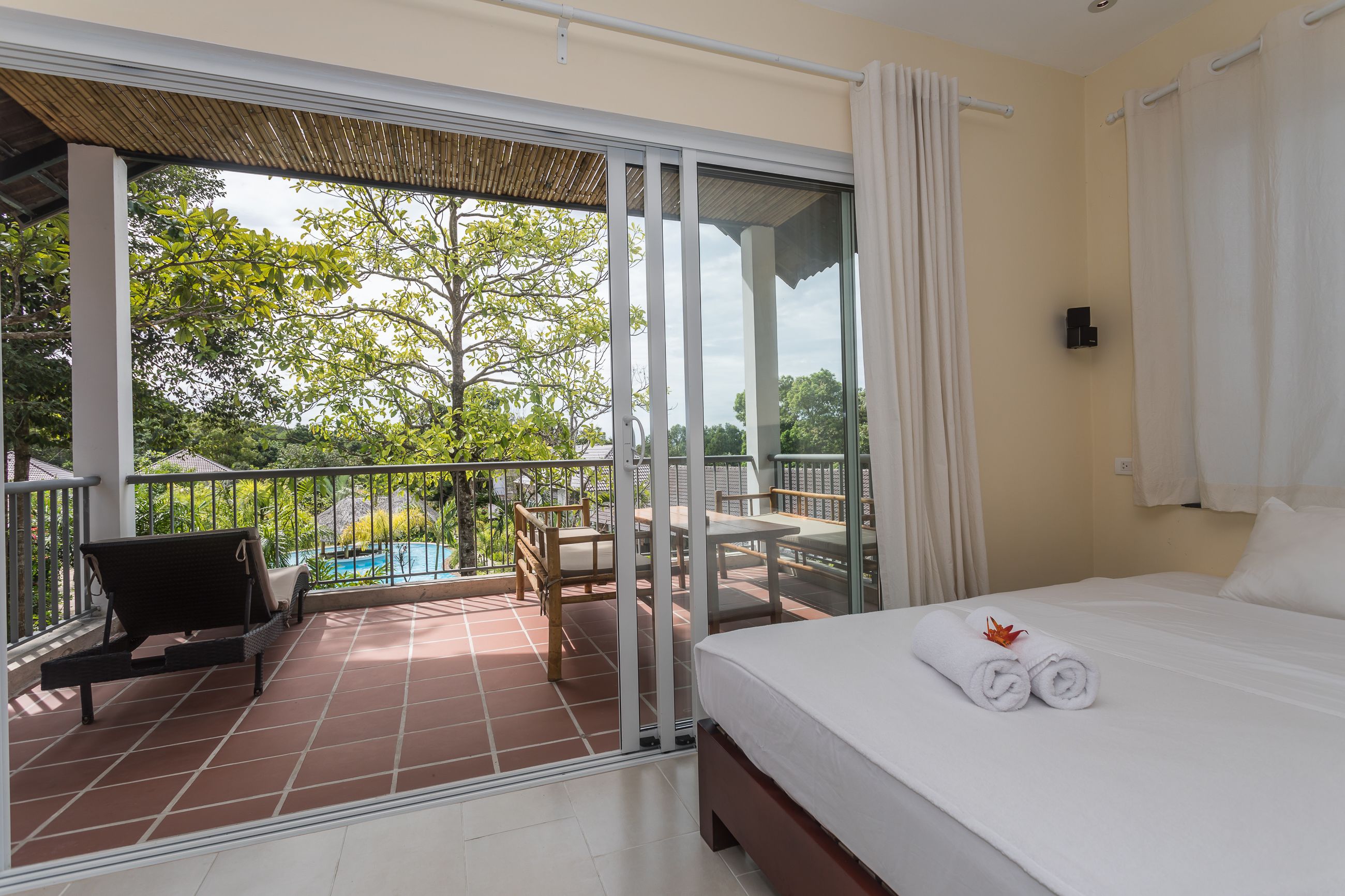 penthouse, 2 bedrooms, kitchen | balcony view