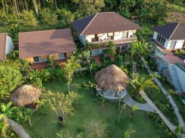 Minibar, in-room safe, desk, blackout drapes