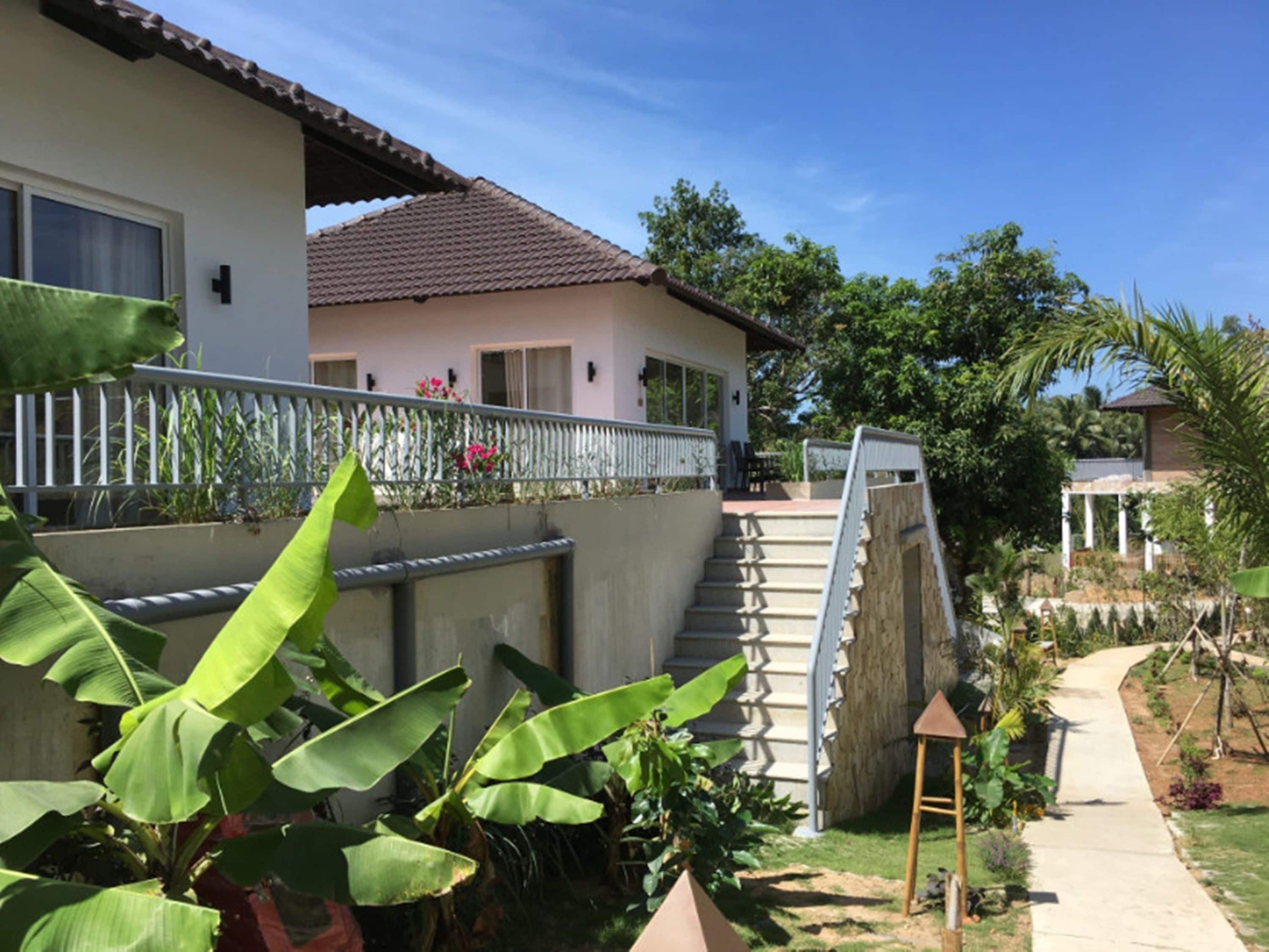 sky bungalow, kitchenette | view from room