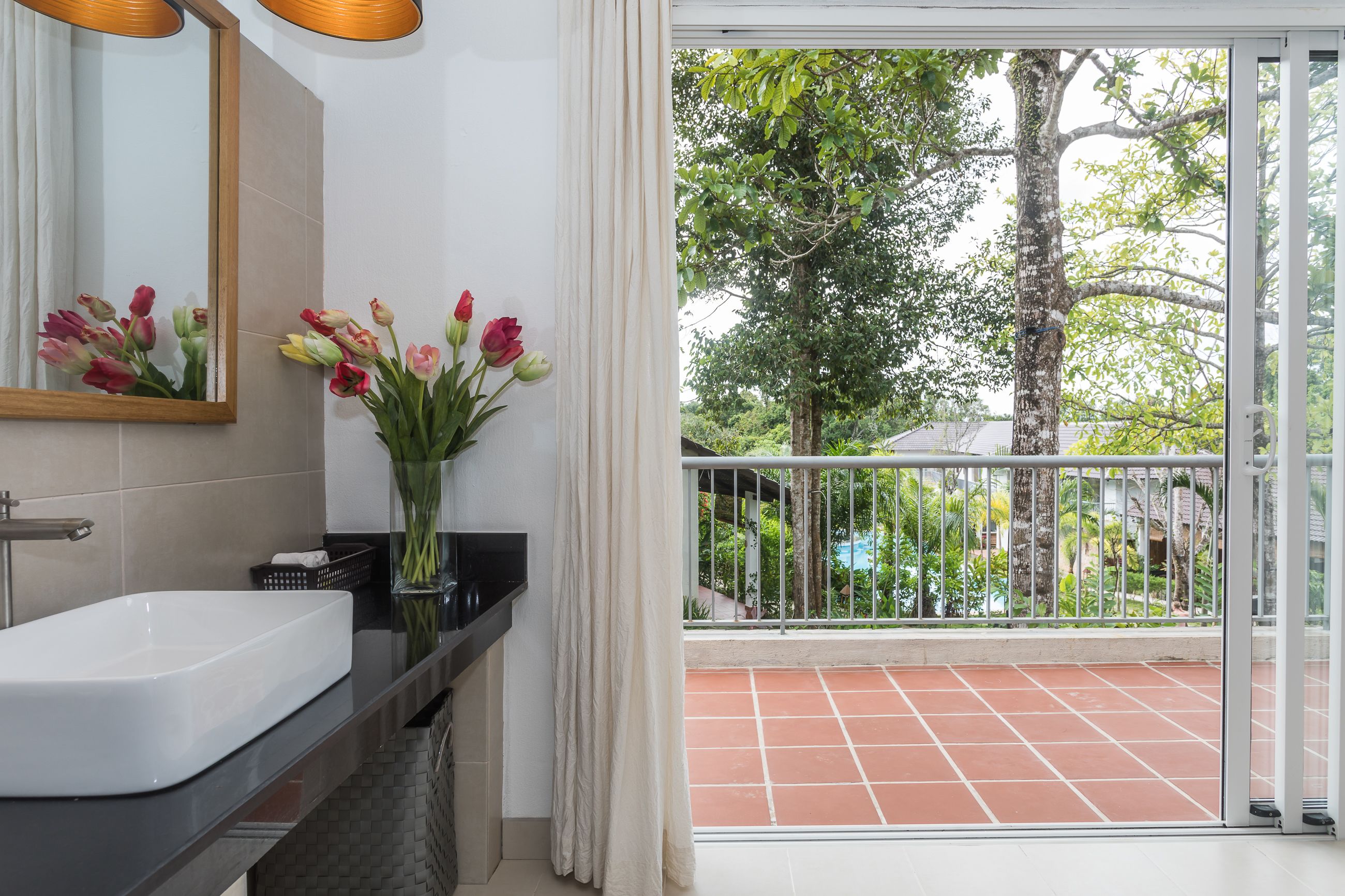 penthouse, 2 bedrooms, kitchen | bathroom | shower, free toiletries, hair dryer, slippers