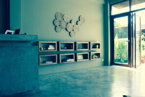 Lobby - Home'81 (Bangkok)