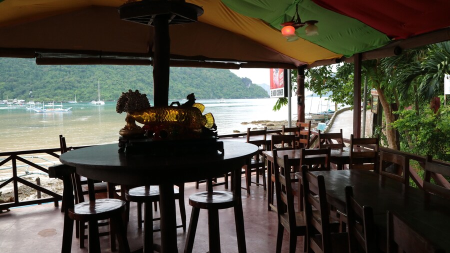 El Nido Corner Pension and Restaurant