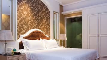 Hot Deal-Special Room | In-room safe, desk, blackout drapes, free WiFi