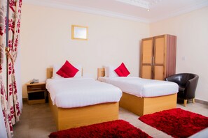 Deluxe Double Room, 1 Bedroom, Ensuite | Premium bedding, in-room safe, individually furnished, desk