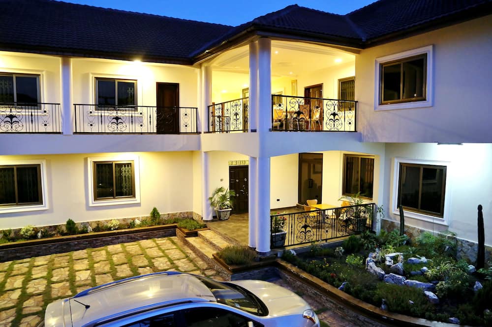 Eden Vale Hotel & Executive Training Cen