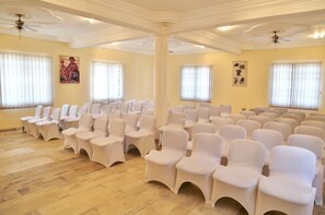 Innenbereich für Hochzeiten