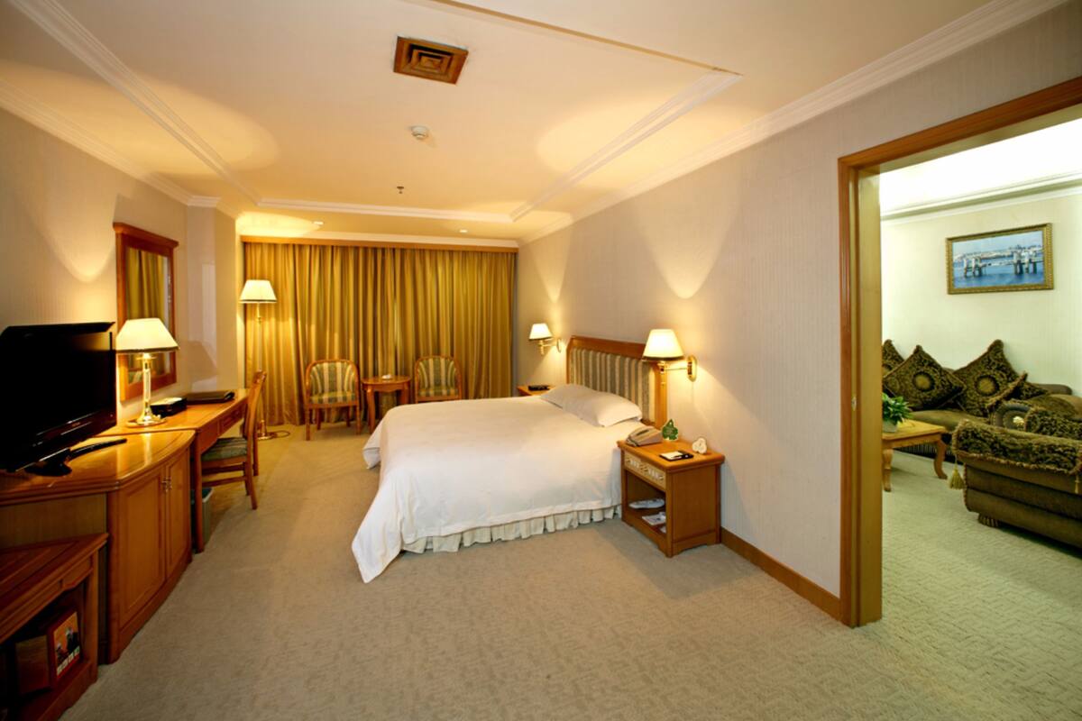 Premier Suite