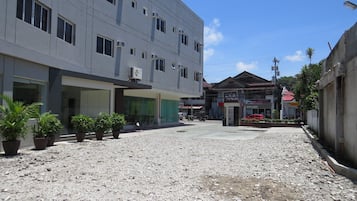 免費自助停車