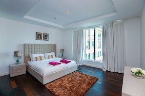 Apartment, 2 Bedrooms | 1 bedroom, in-room safe, blackout drapes, iron/ironing board - Kennedy Towers - Limestone (Dubai)
