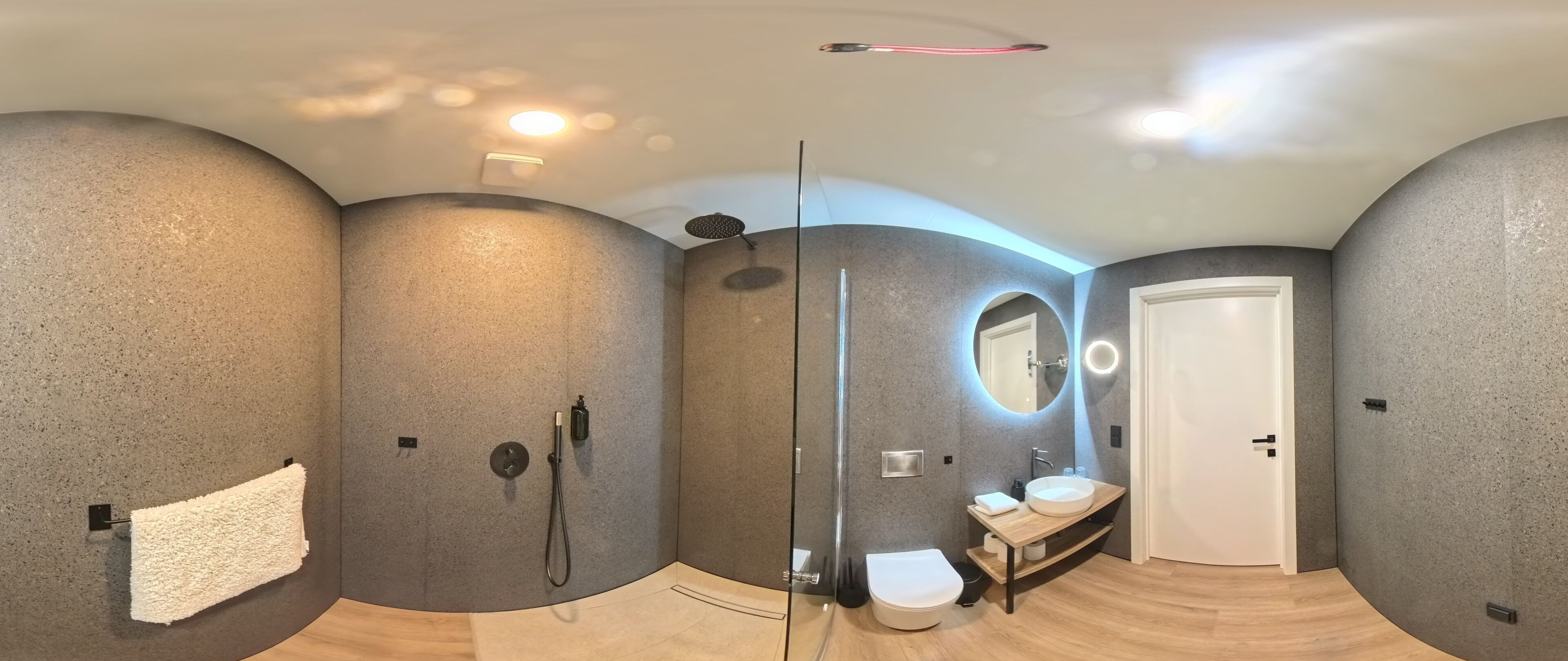 Deluxe Double or Twin Room, Private Bathroom | Bathroom
