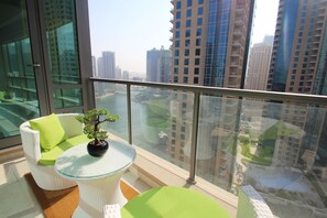 Balcony - Kennedy Towers - Al Sahab (Dubai)