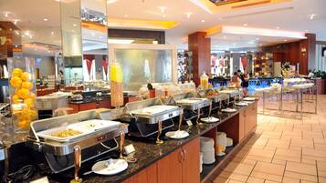 2 Restaurants, Frühstück