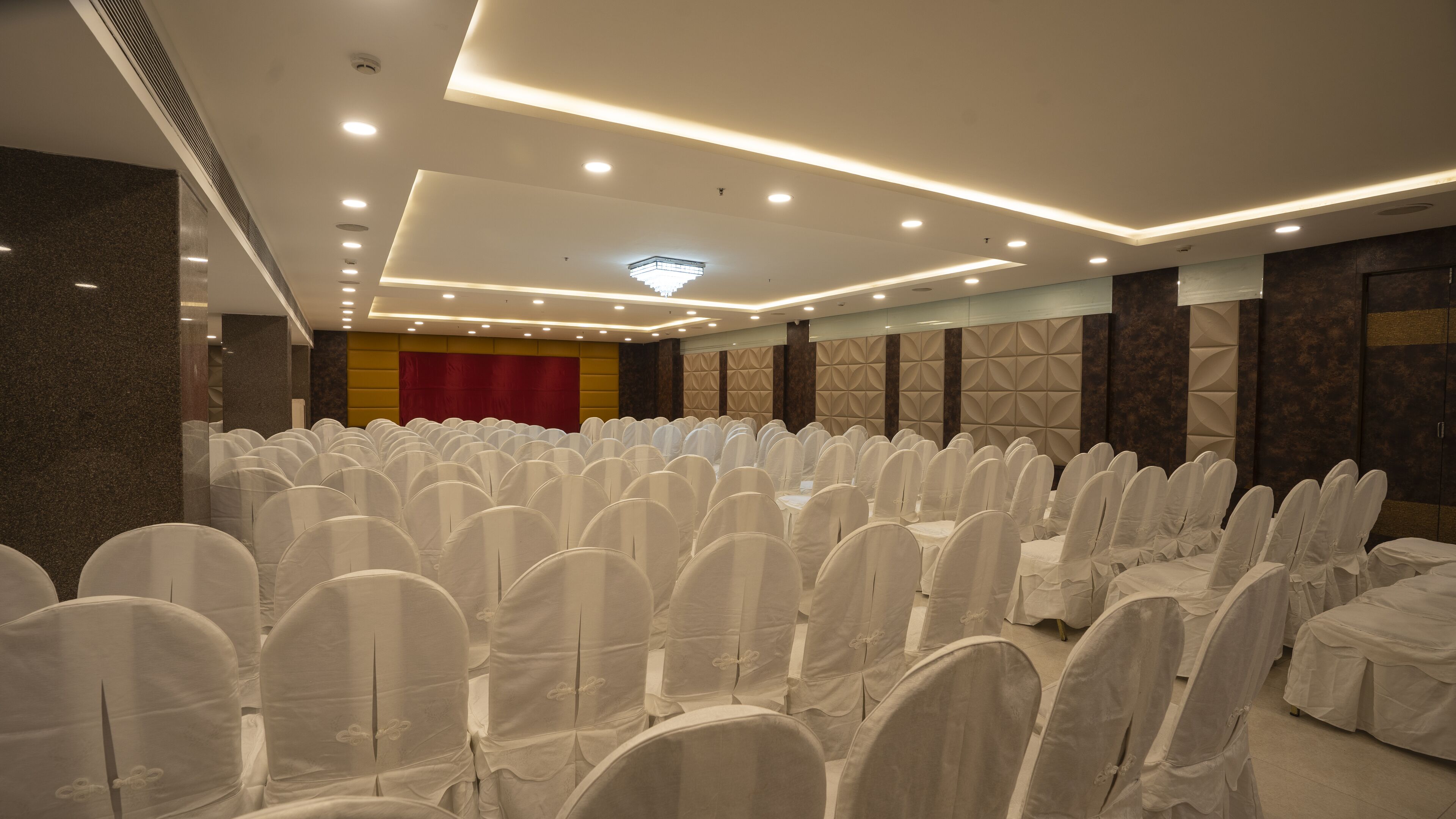 Photo - Grand Continent Secunderabad A Sarovar Portico Affiliate Hotel