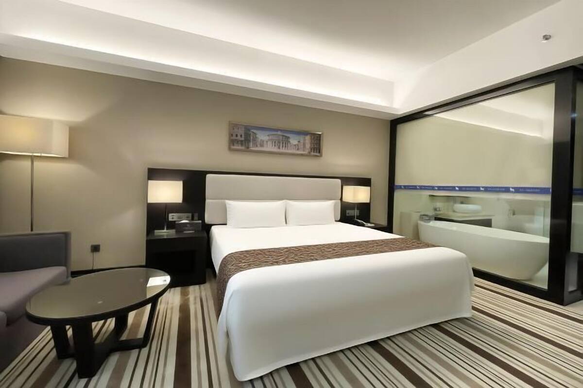 In-room safe, desk, blackout curtains, free WiFi