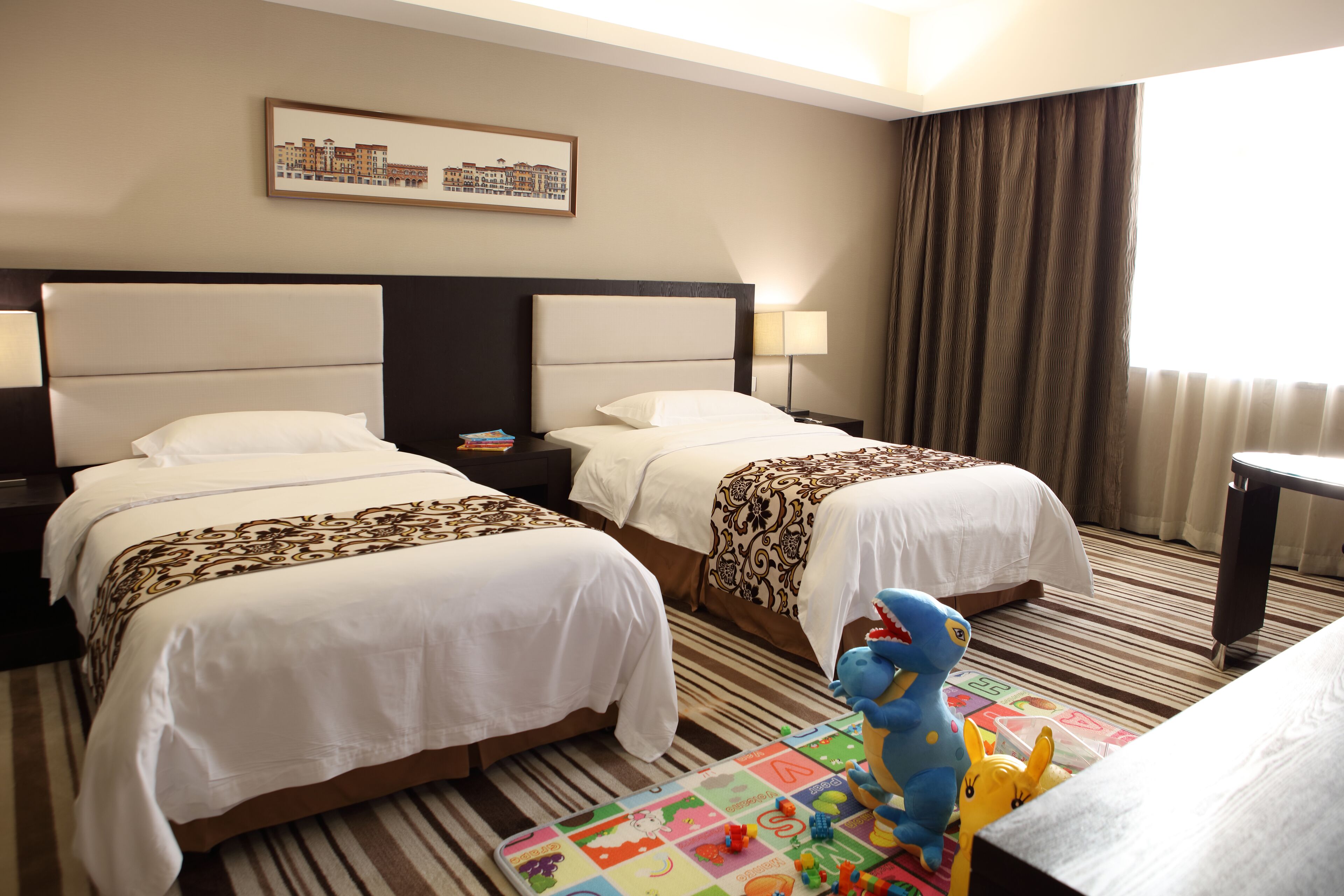 비즈니스 트윈룸 | 객실 내 금고, 책상, 암막 커튼, 무료 WiFi