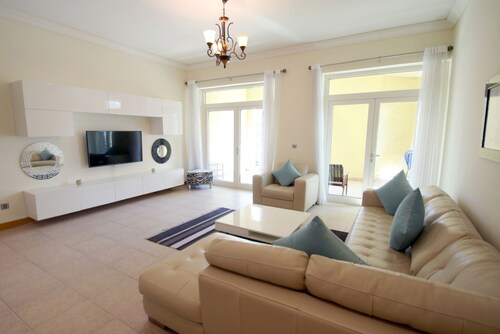 Kennedy Towers - Al Habool