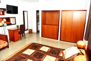 Comfort Double Room | Room amenity - Paradise Hotel (Lomé)