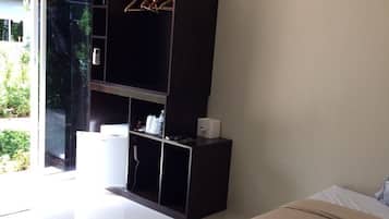 Large One Bedroom | Individually decorated, individually furnished, desk, blackout curtains